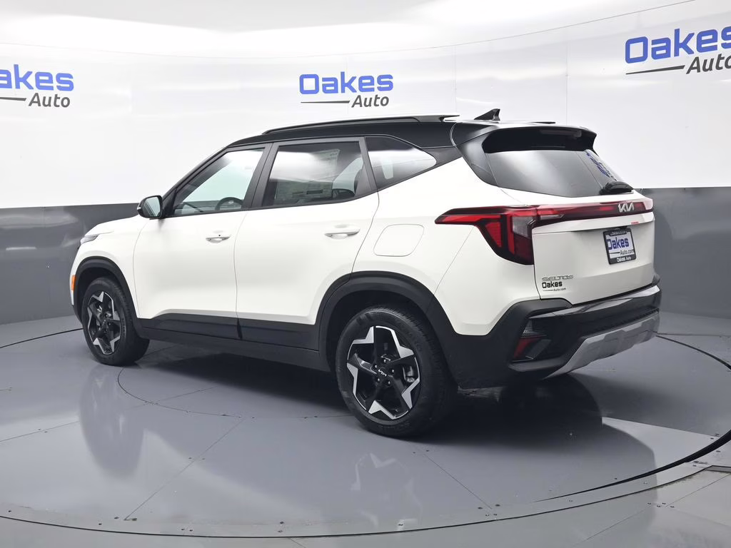 2026 Clear White/Black Roof Kia Seltos S AWD SUV