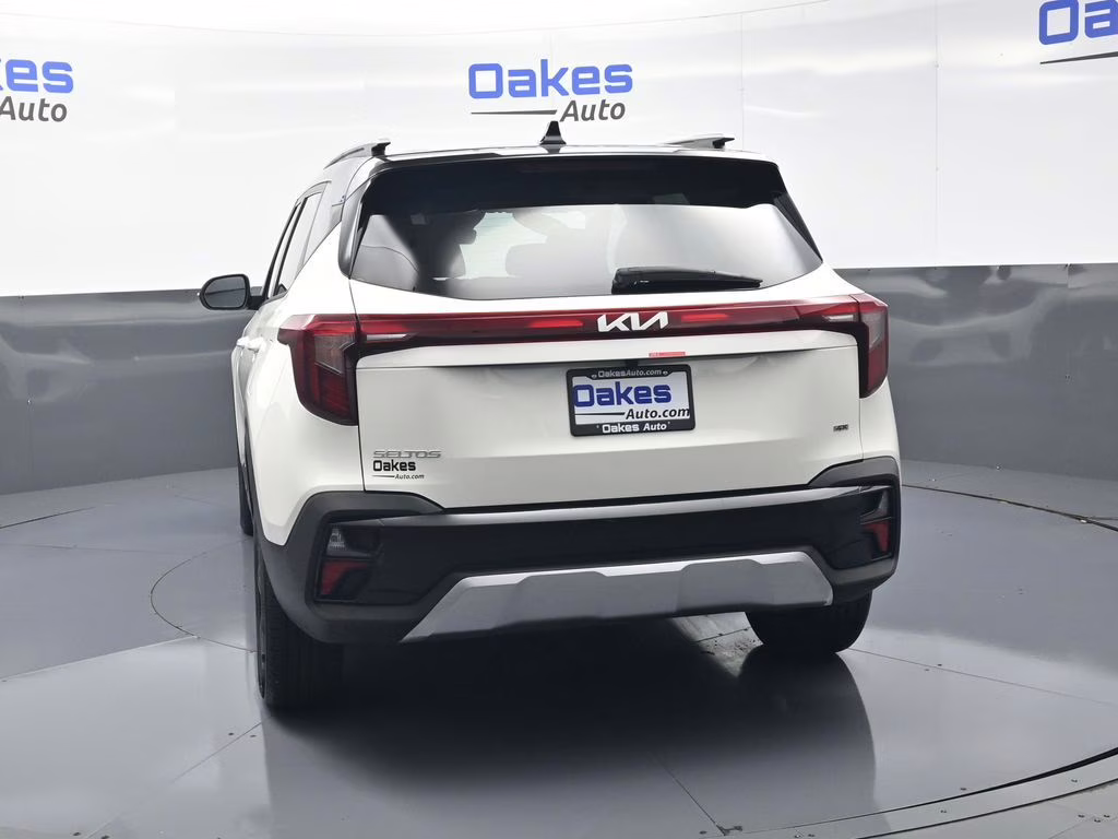 2026 Clear White/Black Roof Kia Seltos S AWD SUV