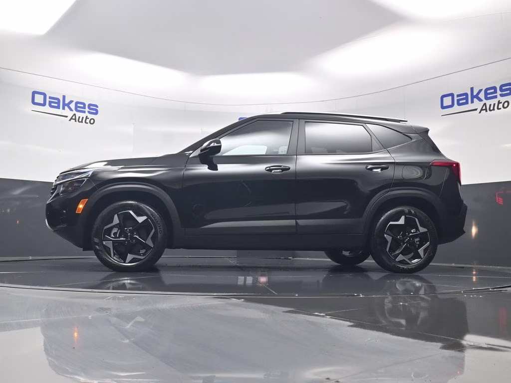 2026 Fusion Black Kia Seltos S AWD SUV