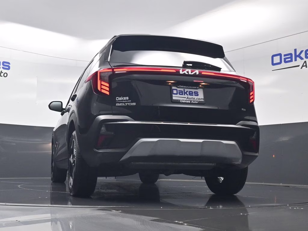 2026 Fusion Black Kia Seltos S AWD SUV