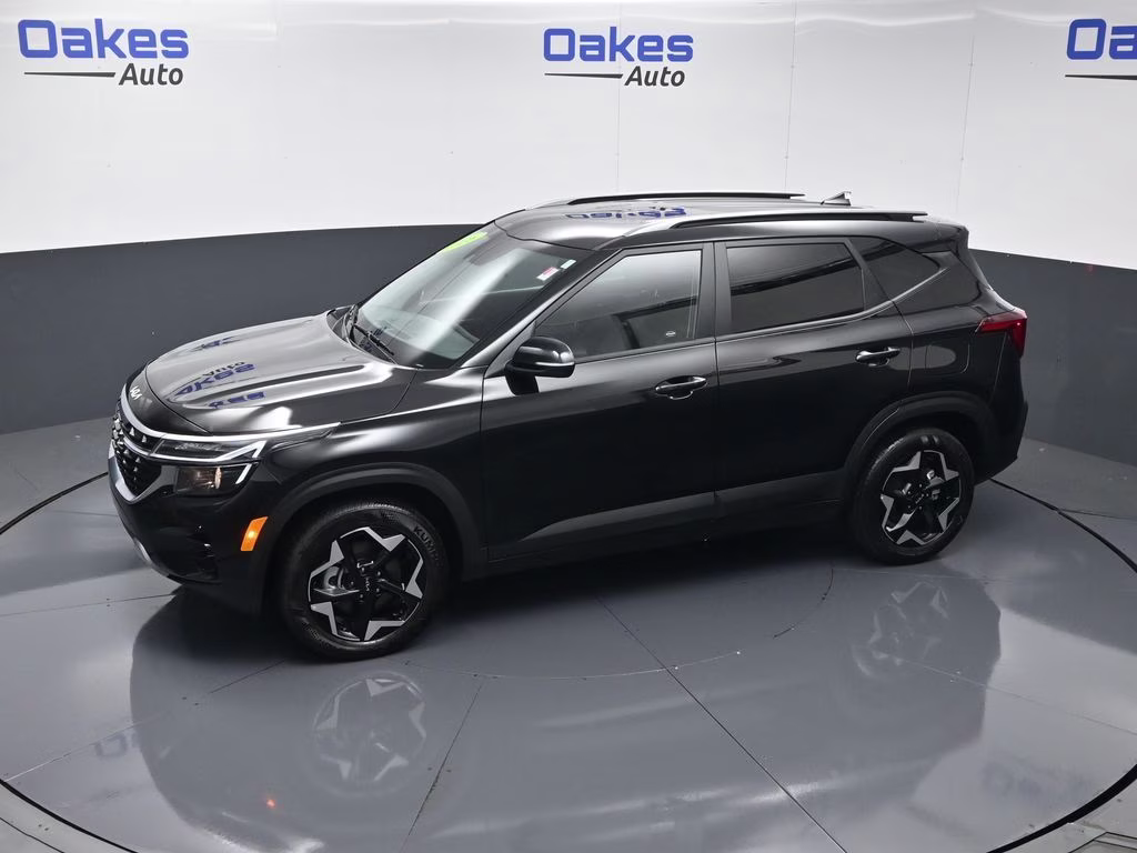 2026 Fusion Black Kia Seltos S AWD SUV