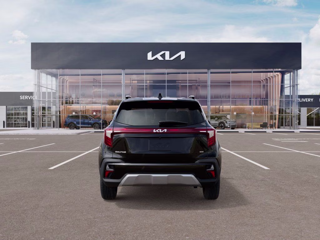 2026 Fusion Black Kia Seltos S AWD SUV