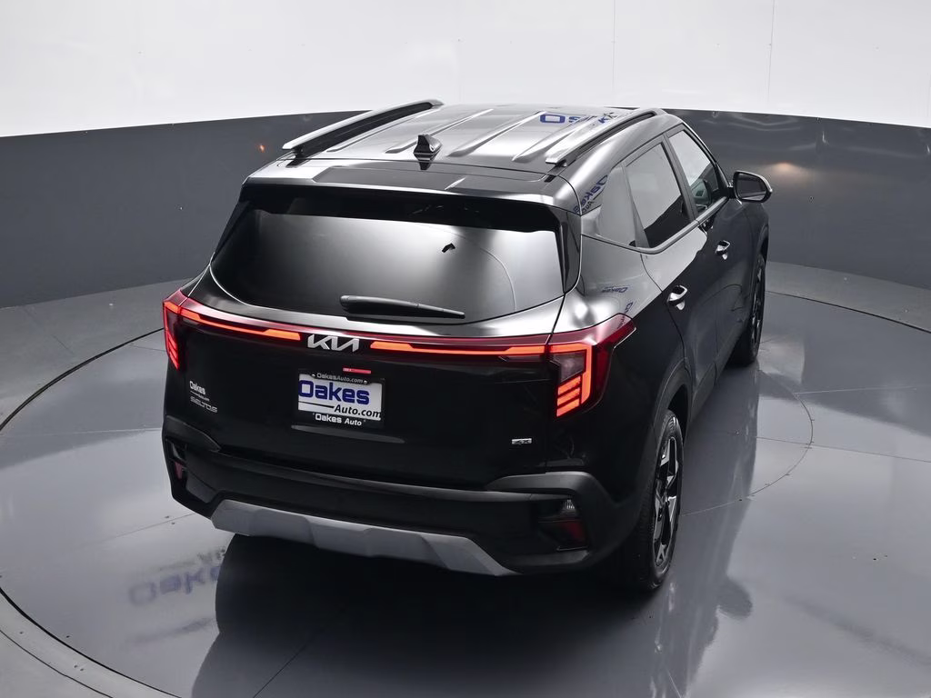 2026 Fusion Black Kia Seltos S AWD SUV