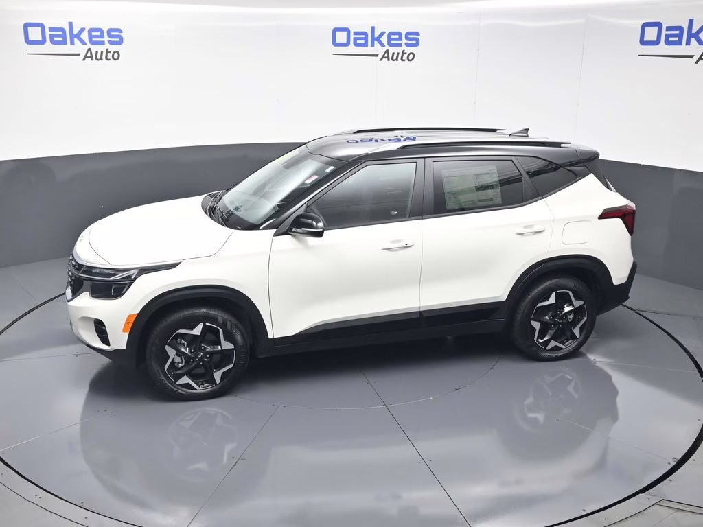 2026 Clear White/Black Roof Kia Seltos S AWD SUV
