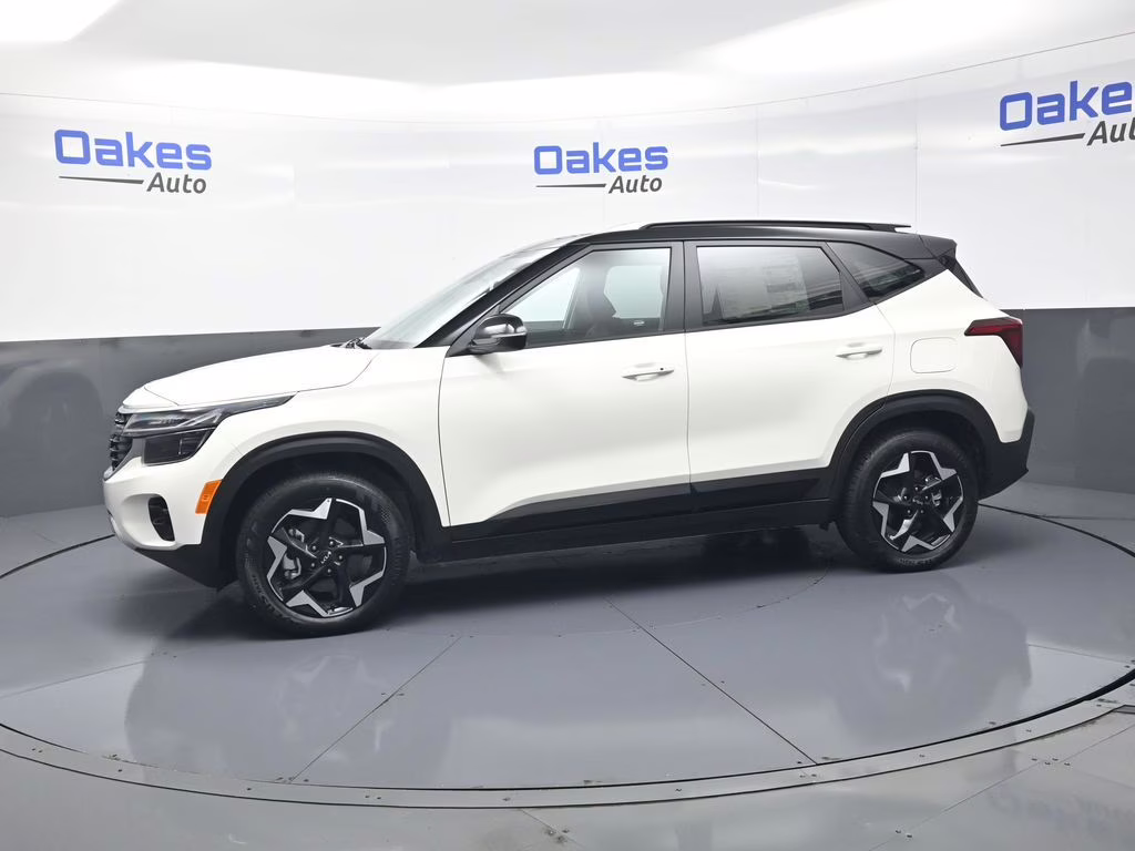 2026 Clear White/Black Roof Kia Seltos S AWD SUV