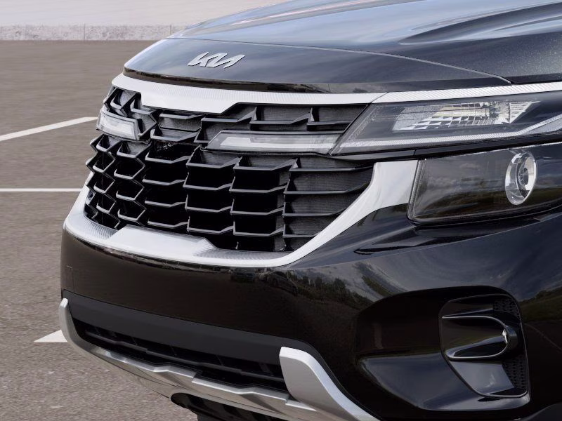 2026 Fusion Black Kia Seltos S AWD SUV