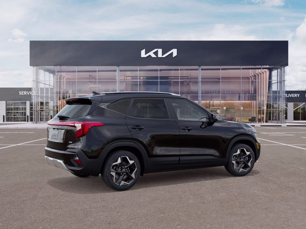 2026 Fusion Black Kia Seltos S AWD SUV