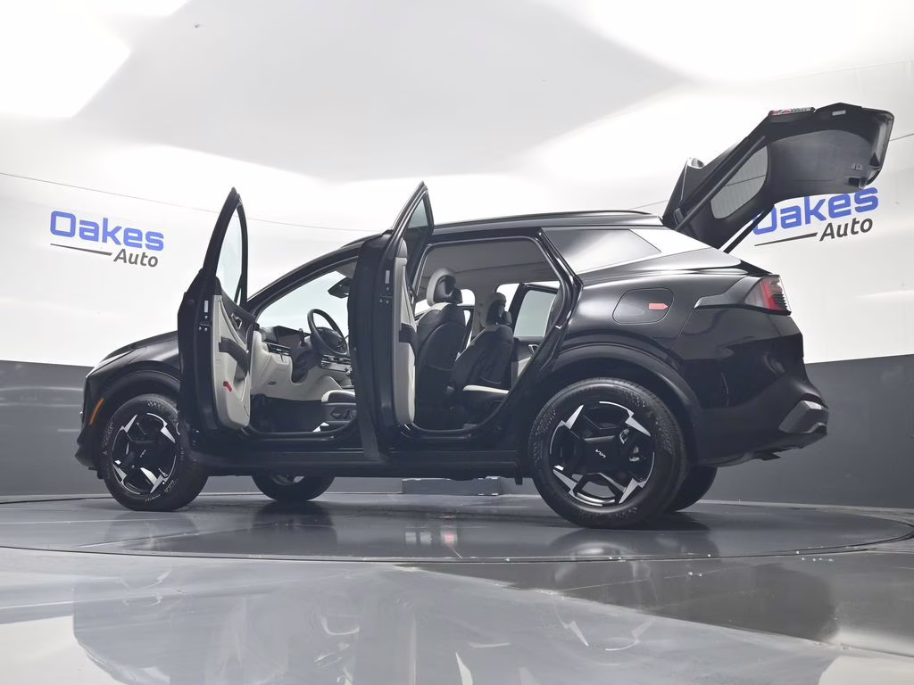 2026 Ebony Black Kia Sportage EX AWD SUV