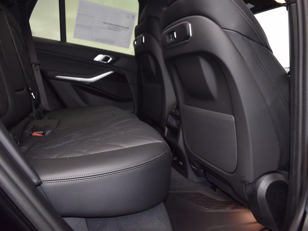 2026 Black Sapphire Metallic BMW X5 sDrive40i RWD SUV