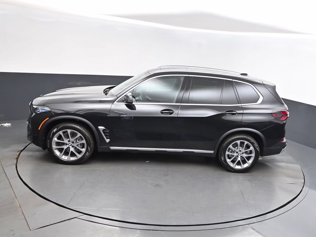 2026 Black Sapphire Metallic BMW X5 sDrive40i RWD SUV