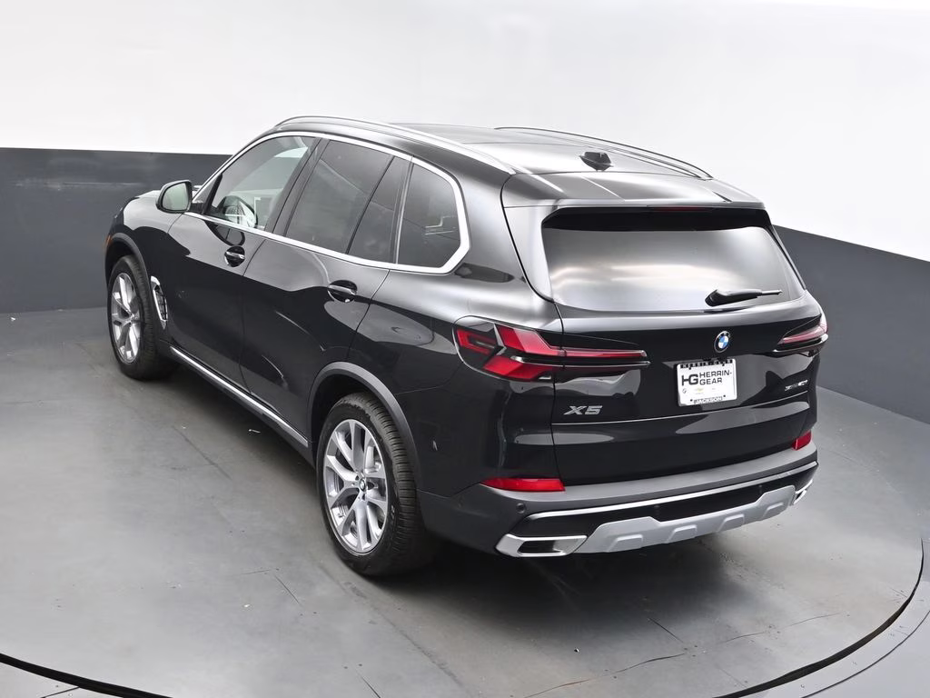 2026 Black Sapphire Metallic BMW X5 sDrive40i RWD SUV