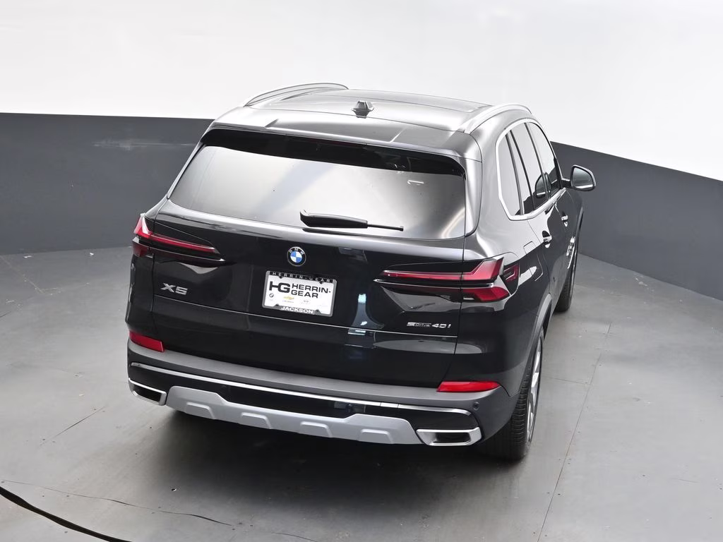 2026 Black Sapphire Metallic BMW X5 sDrive40i RWD SUV