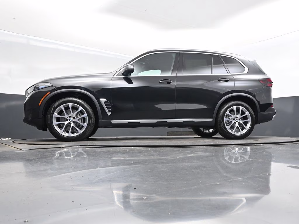 2026 Black Sapphire Metallic BMW X5 sDrive40i RWD SUV