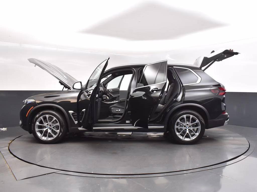 2026 Black Sapphire Metallic BMW X5 sDrive40i RWD SUV