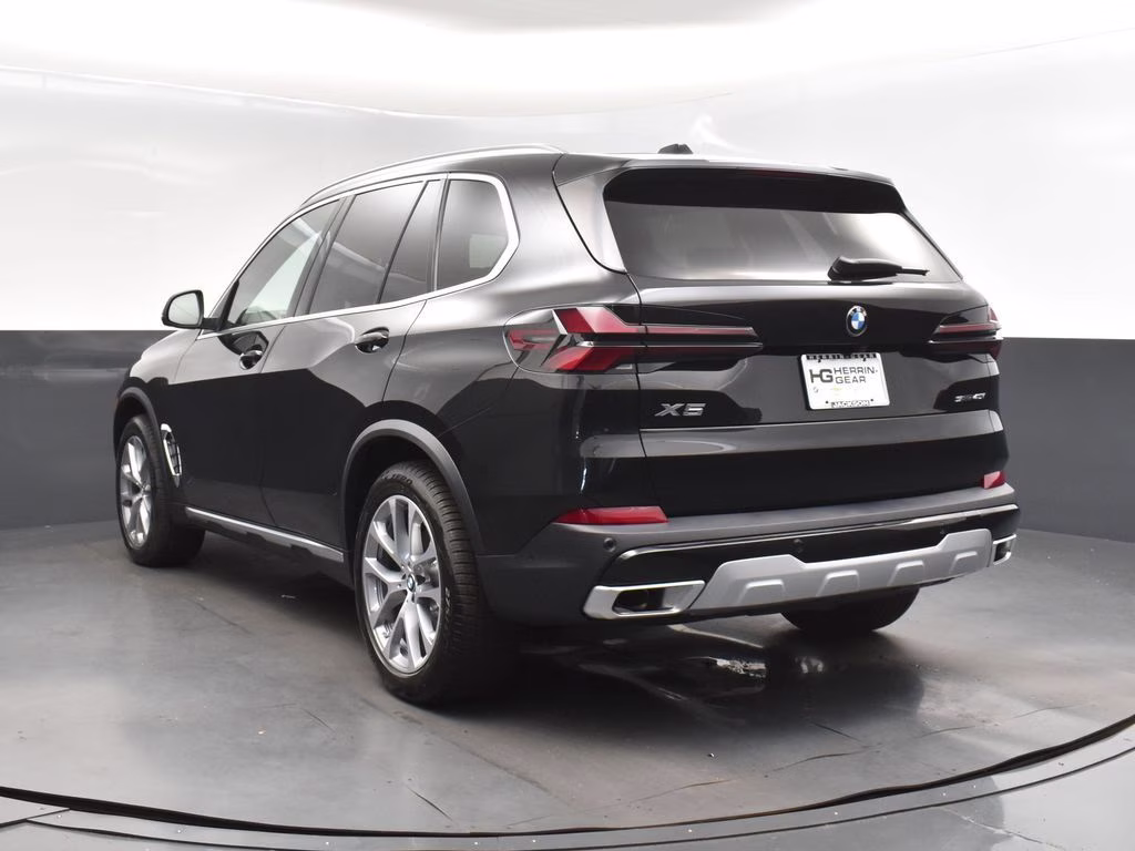 2026 Black Sapphire Metallic BMW X5 sDrive40i RWD SUV