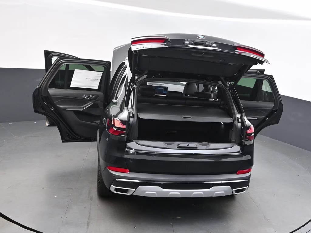 2026 Black Sapphire Metallic BMW X5 sDrive40i RWD SUV