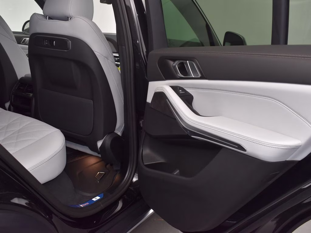 2026 Black Sapphire Metallic BMW X5 sDrive40i RWD SUV
