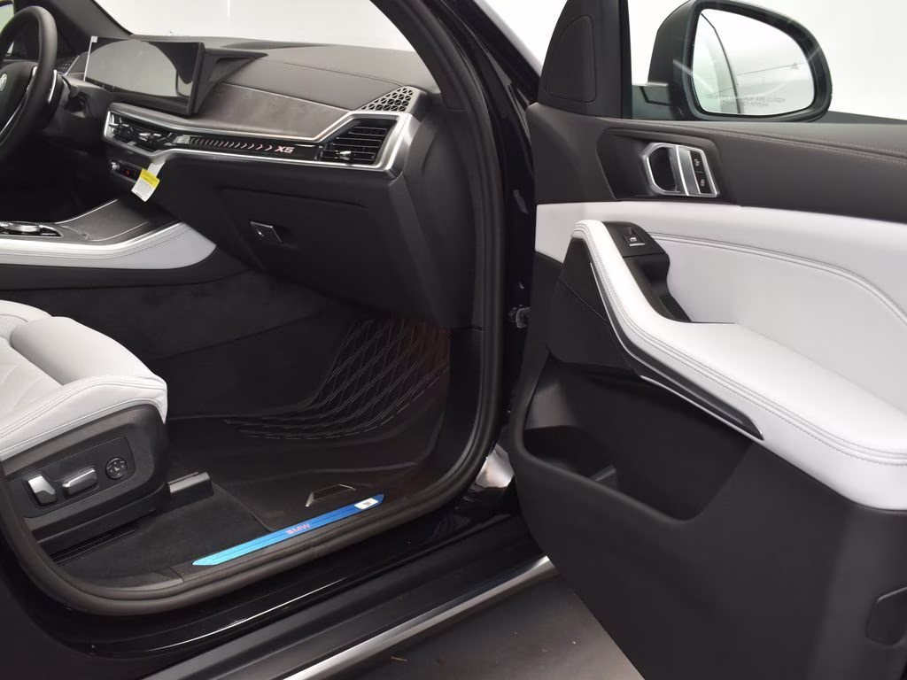2026 Black Sapphire Metallic BMW X5 sDrive40i RWD SUV
