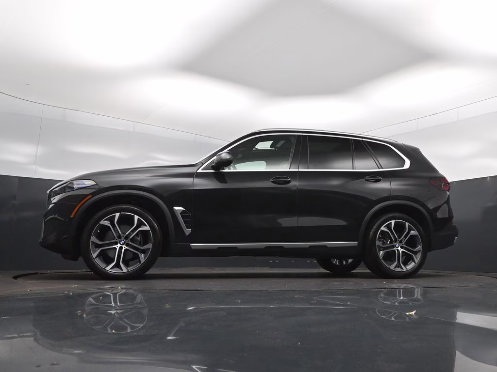 2026 Black Sapphire Metallic BMW X5 sDrive40i RWD SUV