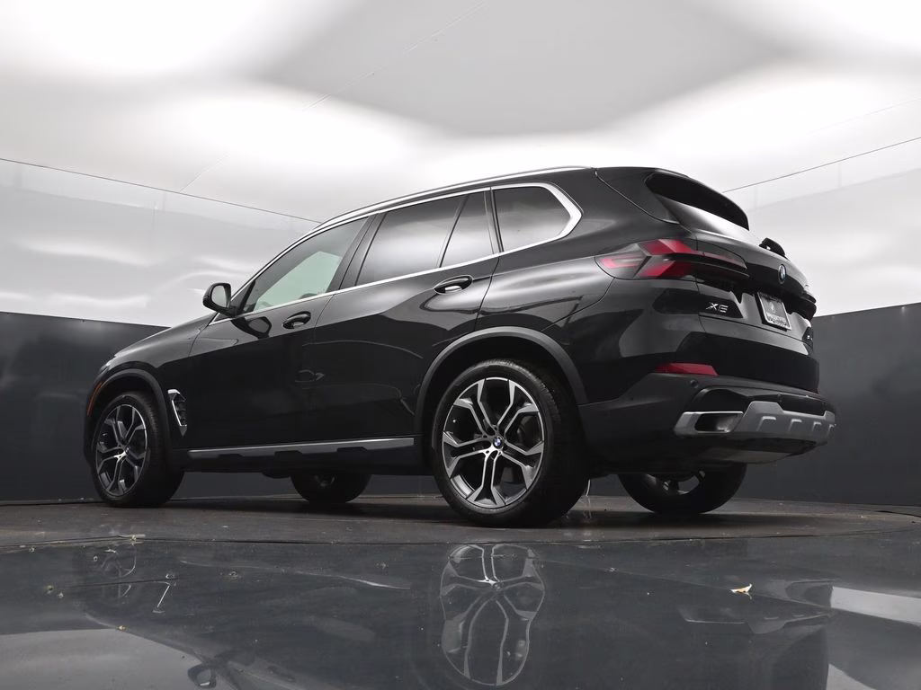 2026 Black Sapphire Metallic BMW X5 sDrive40i RWD SUV
