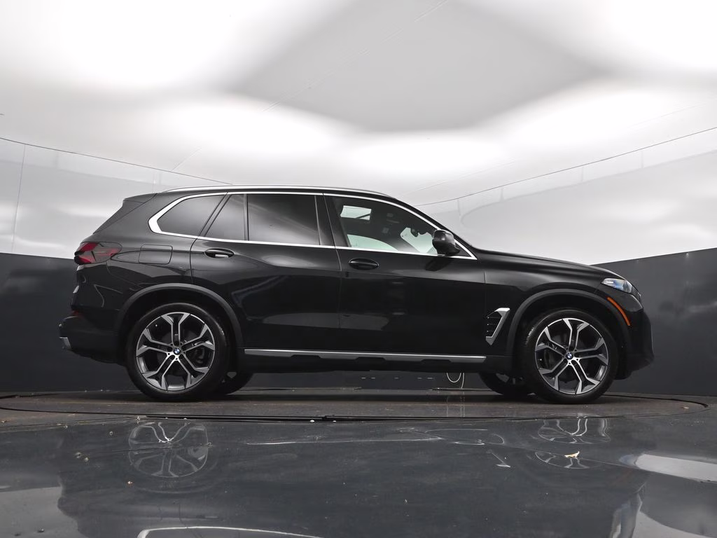 2026 Black Sapphire Metallic BMW X5 sDrive40i RWD SUV