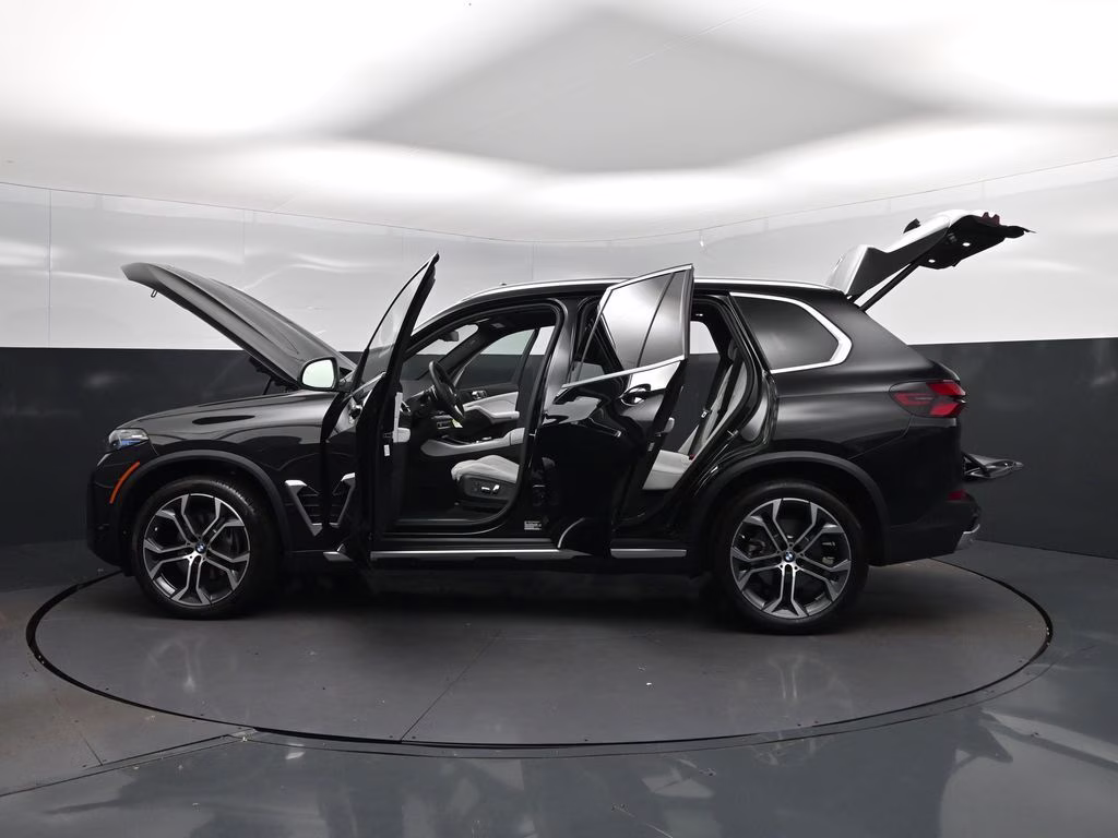 2026 Black Sapphire Metallic BMW X5 sDrive40i RWD SUV