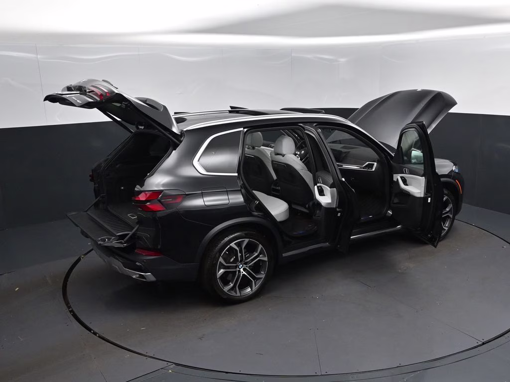2026 Black Sapphire Metallic BMW X5 sDrive40i RWD SUV