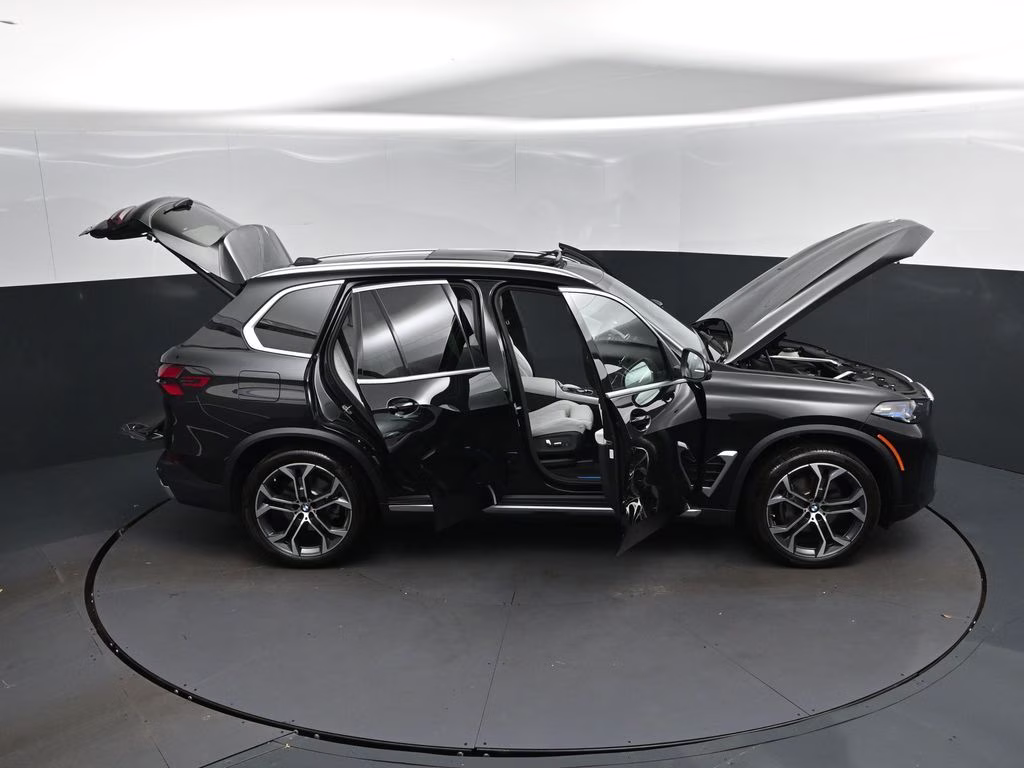 2026 Black Sapphire Metallic BMW X5 sDrive40i RWD SUV