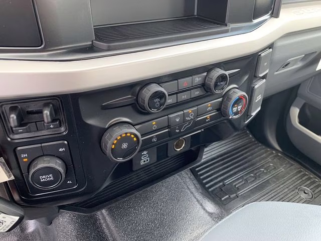 2026 Oxford White Ford Super Duty F-450 DRW XL 4X4 Chassis