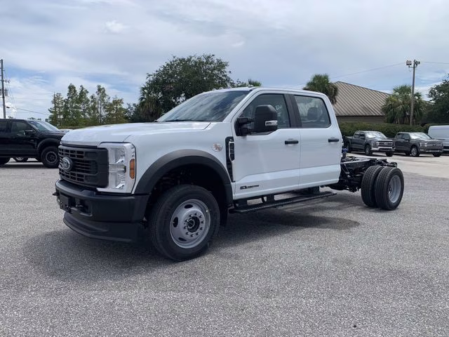 2026 Oxford White Ford Super Duty F-450 DRW XL 4X4 Chassis