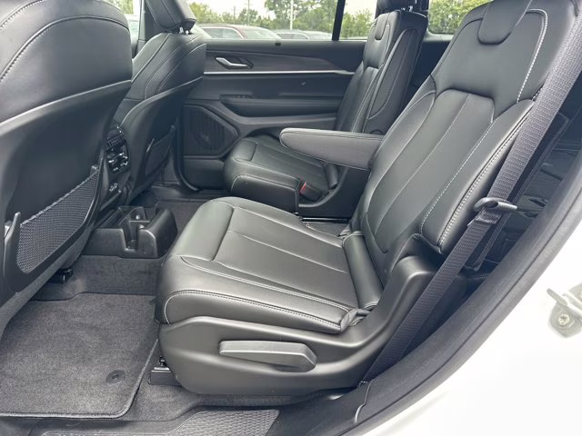 2025 Bright White Clearcoat Jeep Grand Cherokee L Limited RWD SUV