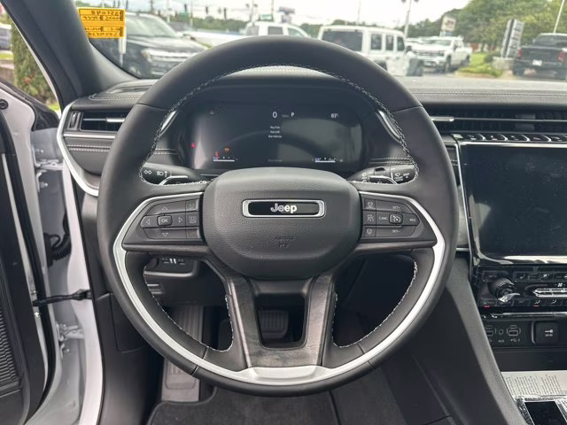 2025 Bright White Clearcoat Jeep Grand Cherokee L Limited RWD SUV