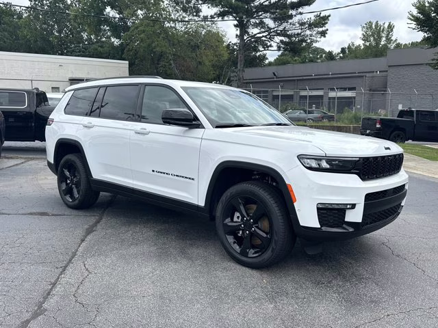 2025 Bright White Clearcoat Jeep Grand Cherokee L Limited RWD SUV