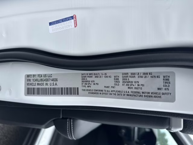 2025 Bright White Clearcoat Jeep Grand Cherokee L Limited RWD SUV