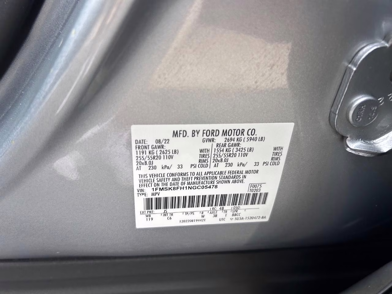 2022 Iconic Silver Metallic Ford Explorer Limited 4X4 SUV