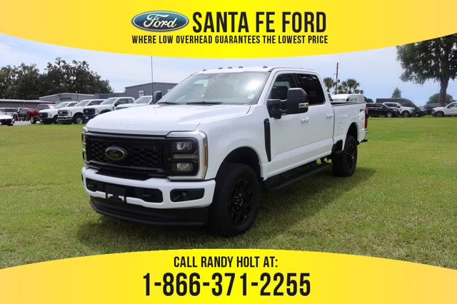 2026 White Ford Super Duty F-350 SRW XLT 4X4 Truck