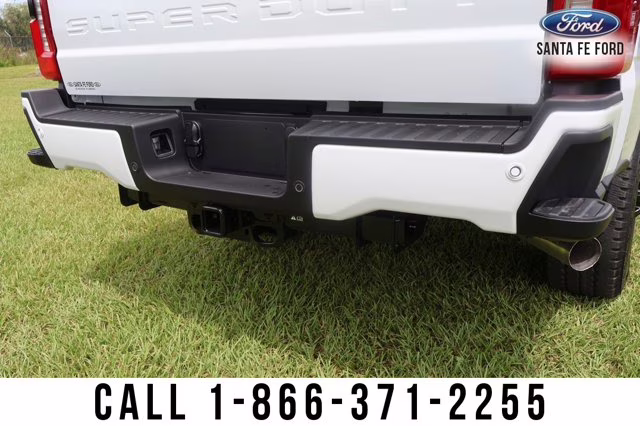 2026 White Ford Super Duty F-350 SRW XLT 4X4 Truck