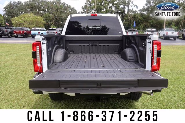 2026 White Ford Super Duty F-350 SRW XLT 4X4 Truck