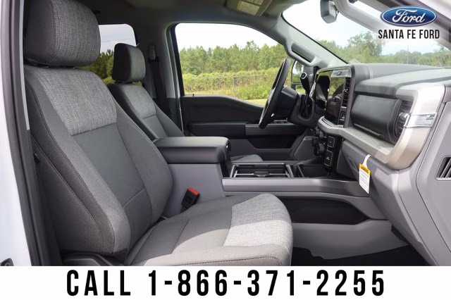 2026 White Ford Super Duty F-350 SRW XLT 4X4 Truck