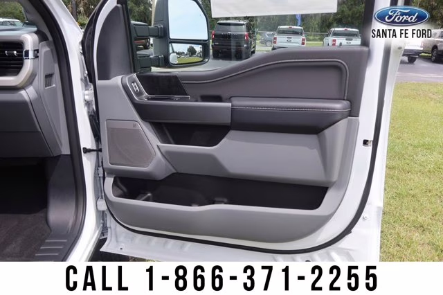 2026 White Ford Super Duty F-350 SRW XLT 4X4 Truck