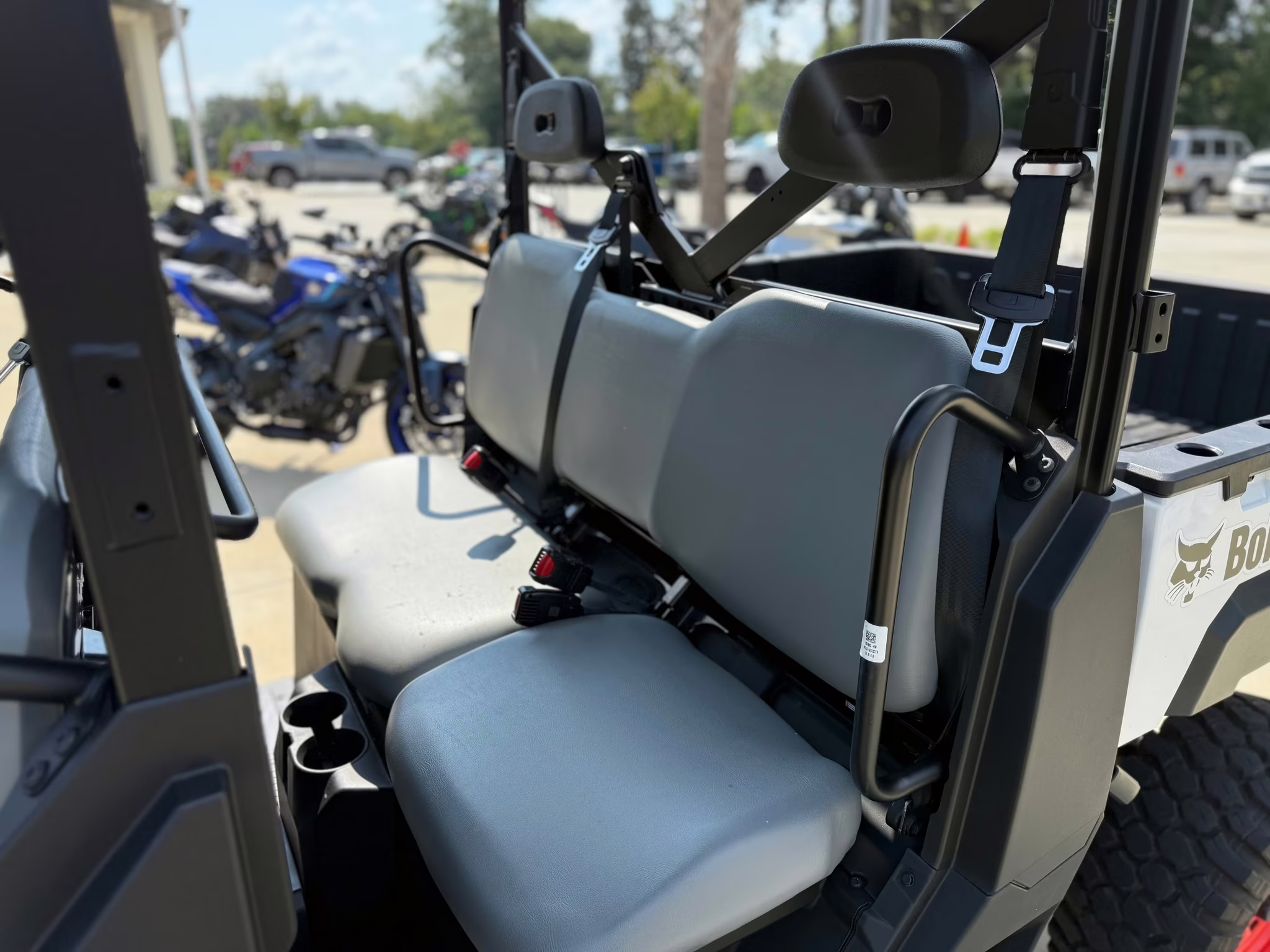 2025 - Bobcat UV34XL Gas UTV