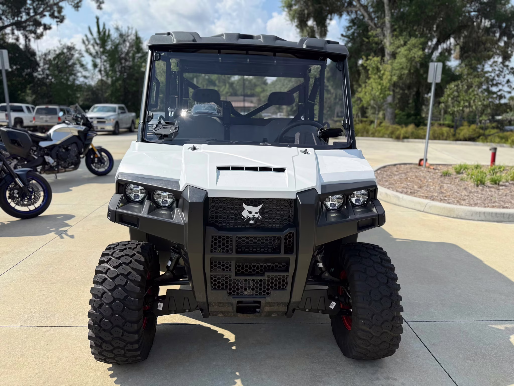 2025 - Bobcat UV34XL Gas UTV