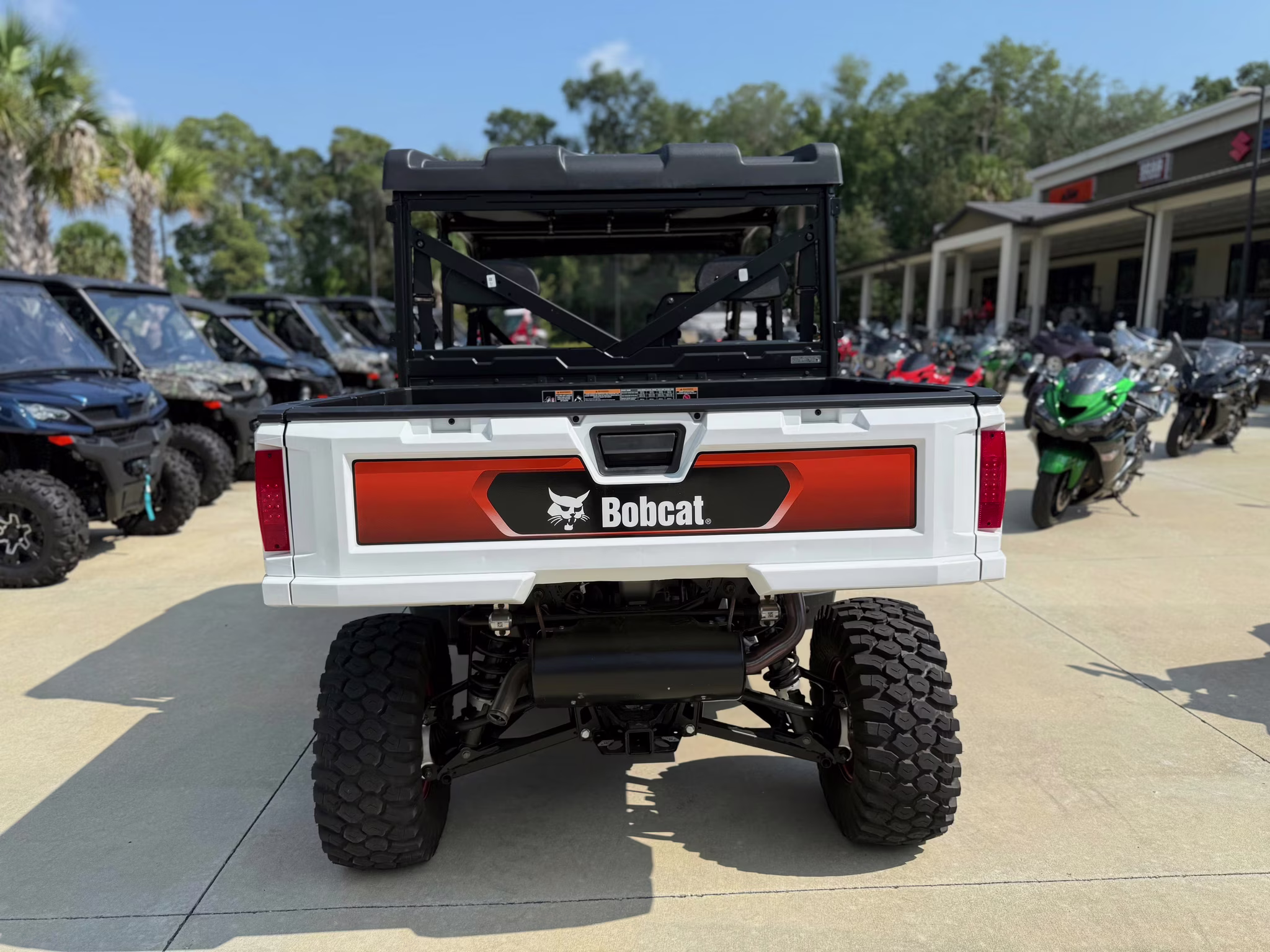 2025 - Bobcat UV34XL Gas UTV
