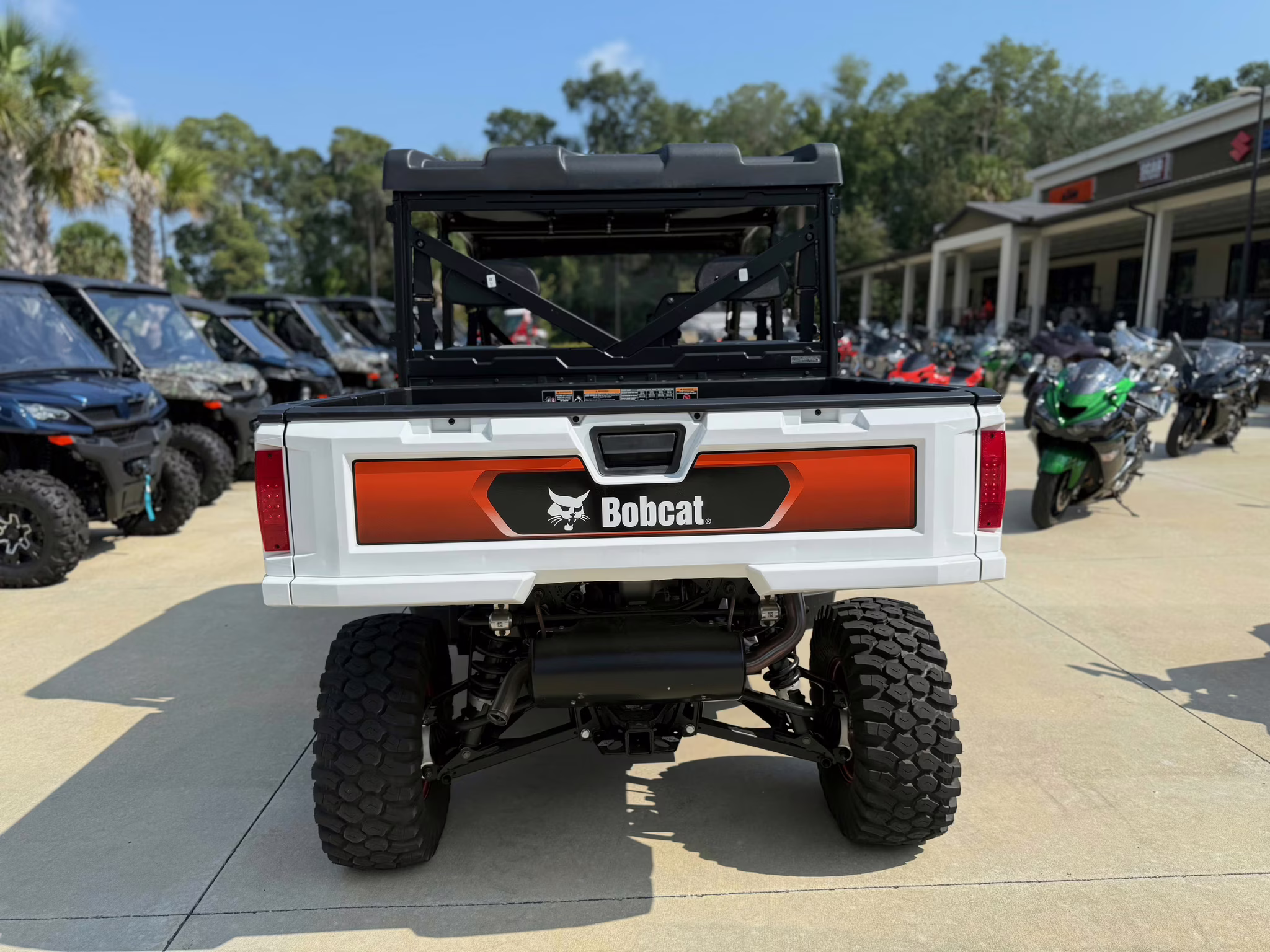 2025 - Bobcat UV34XL Gas UTV