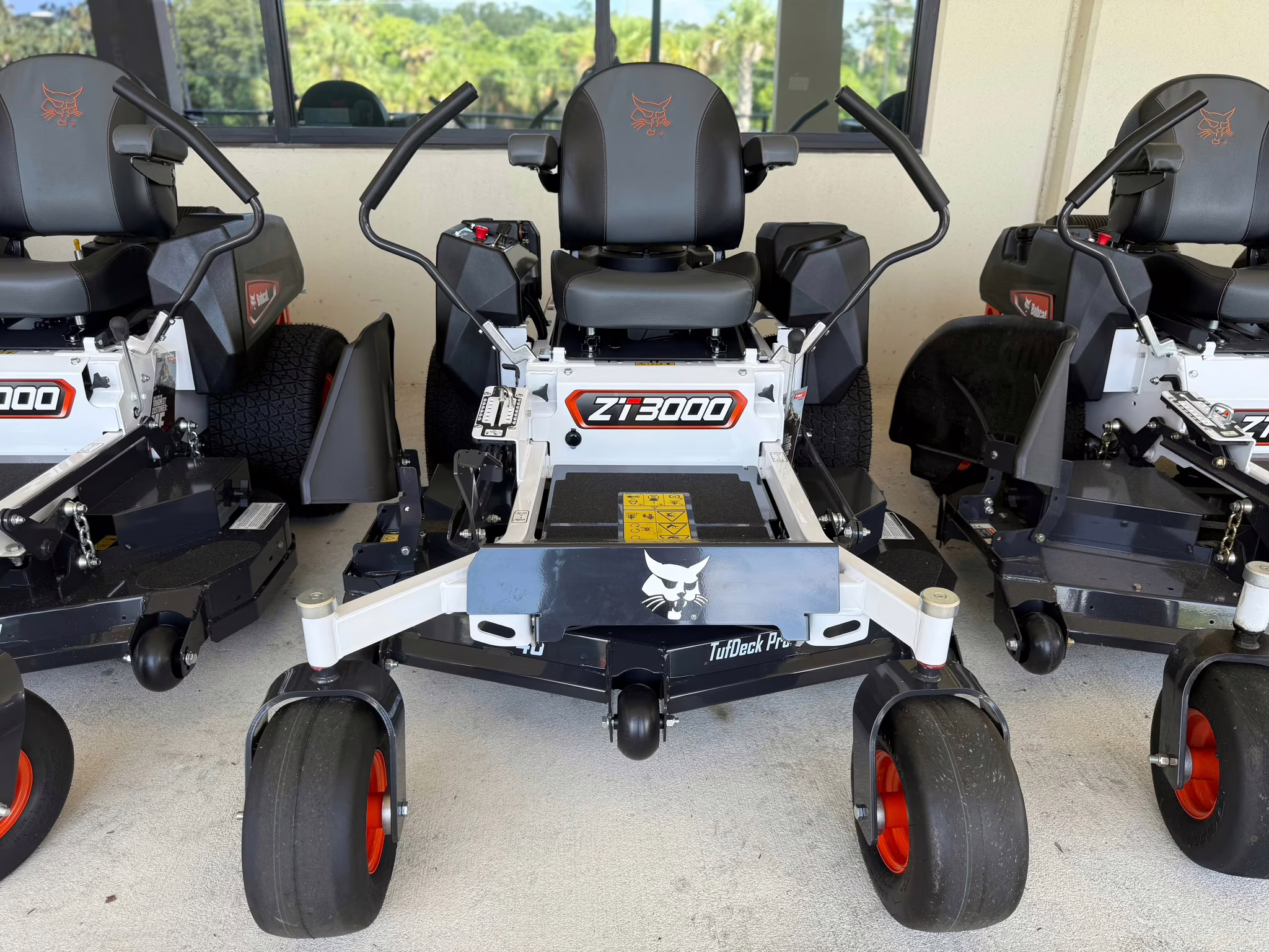2025 - Bobcat ZT3000 Series ZT3048 Lawn Mower
