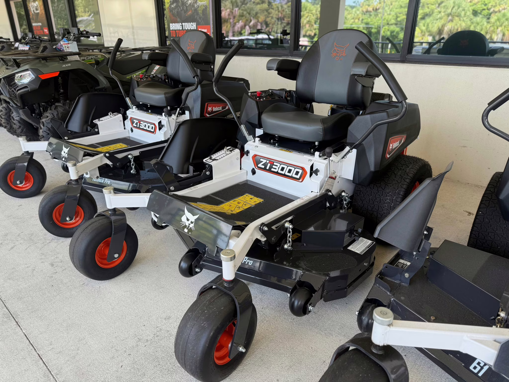 2025 - Bobcat ZT3000 Series ZT3048 Lawn Mower