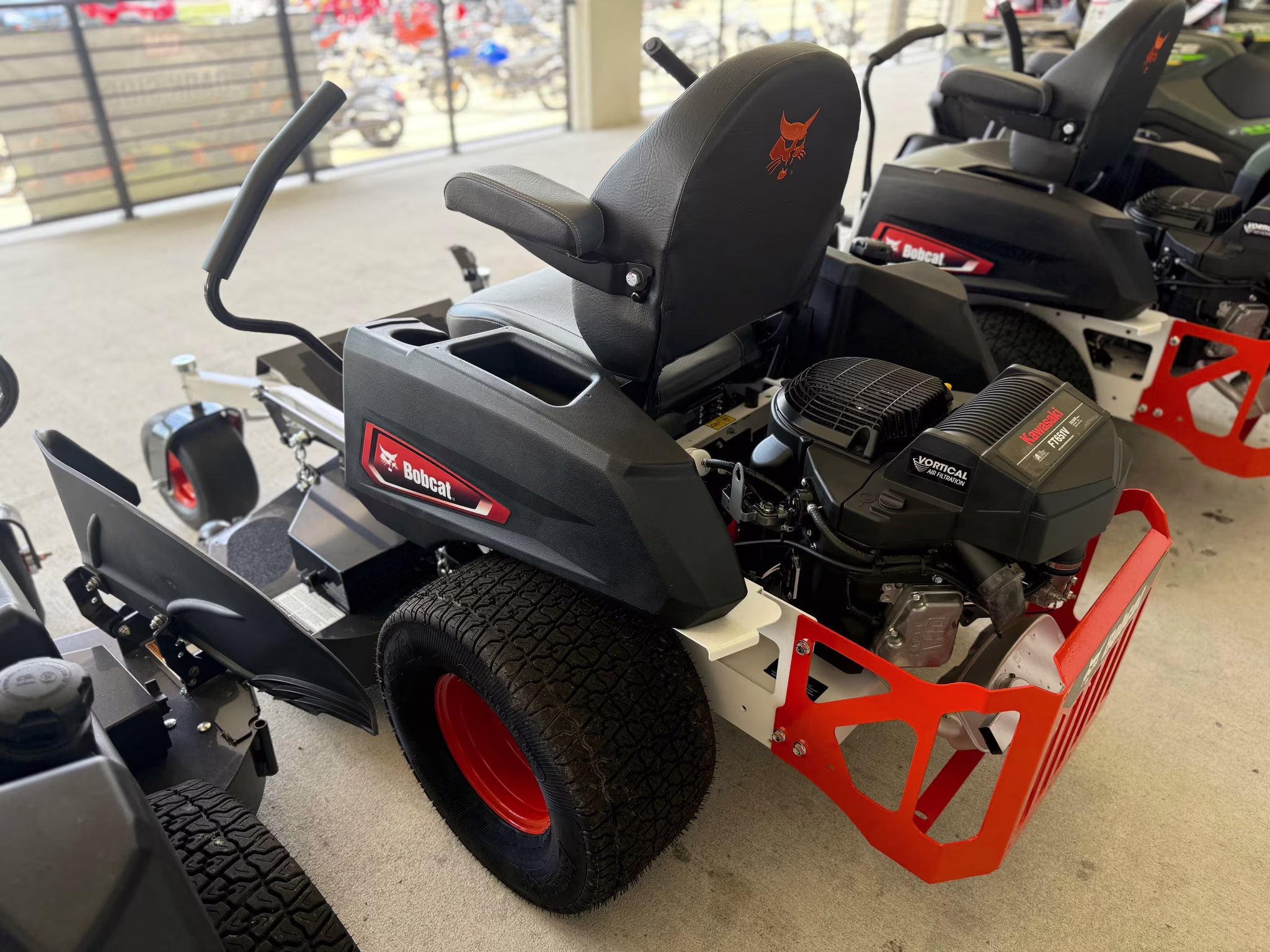 2025 - Bobcat ZT3000 Series ZT3048 Lawn Mower