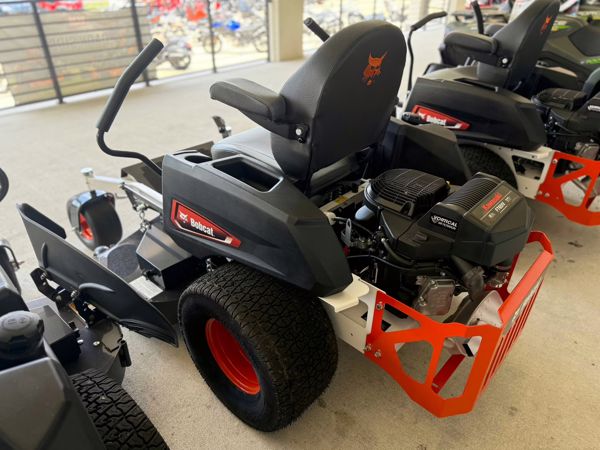 2025 - Bobcat ZT3000 Series ZT3048 Lawn Mower