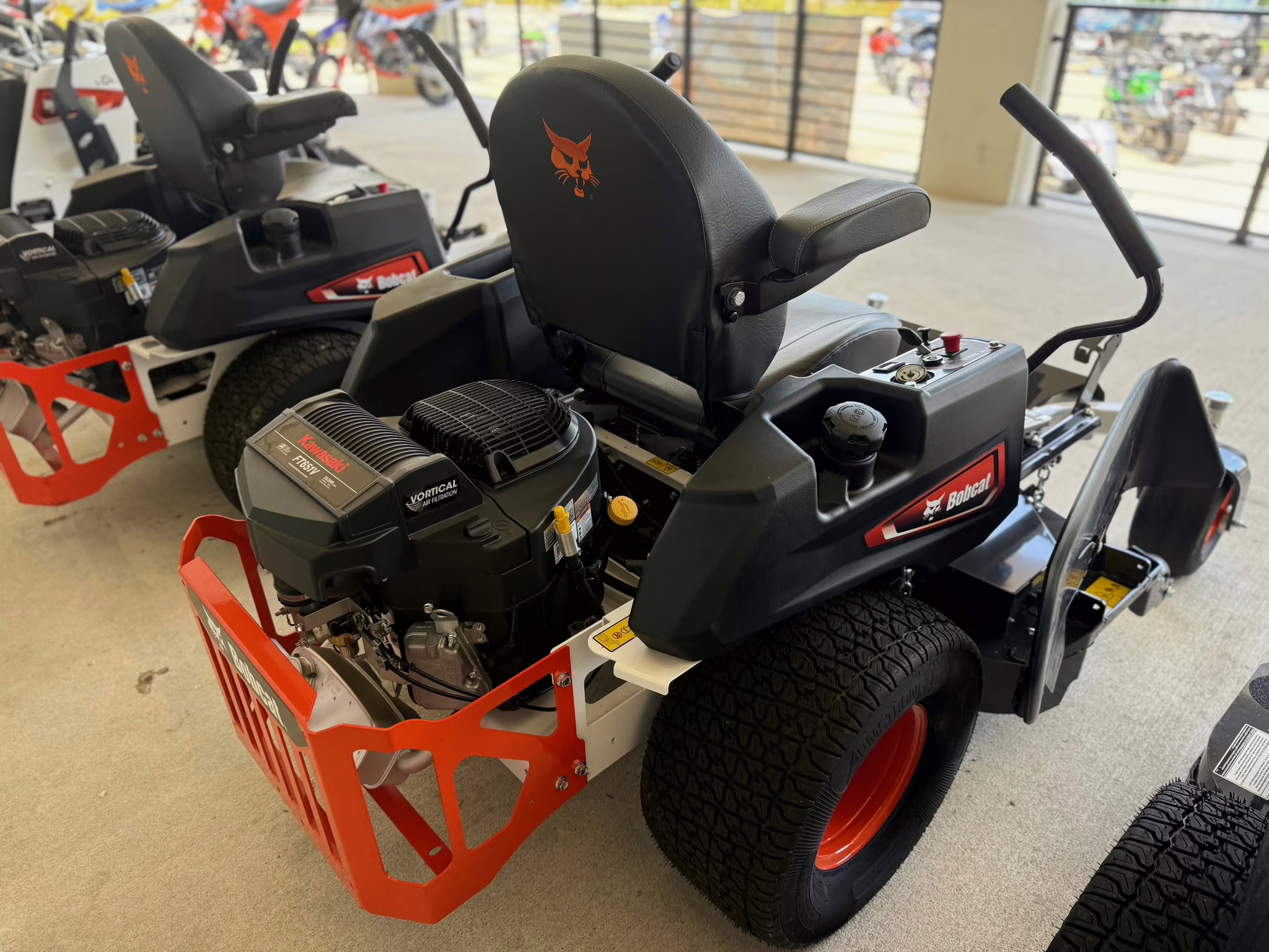 2025 - Bobcat ZT3000 Series ZT3048 Lawn Mower