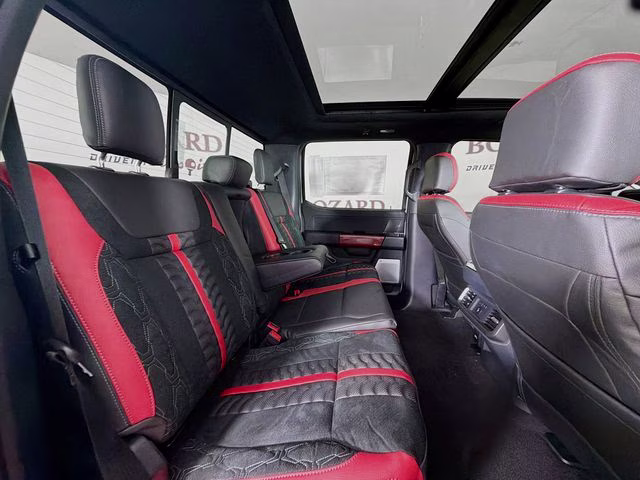 2025 Oxford White Ford F-150 Lariat 4X4 Truck